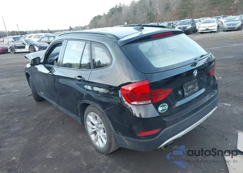 2013 BMW X1 xDrive28I z USA, uszkodzony, nr VIN WBAVL1C55DVR82768